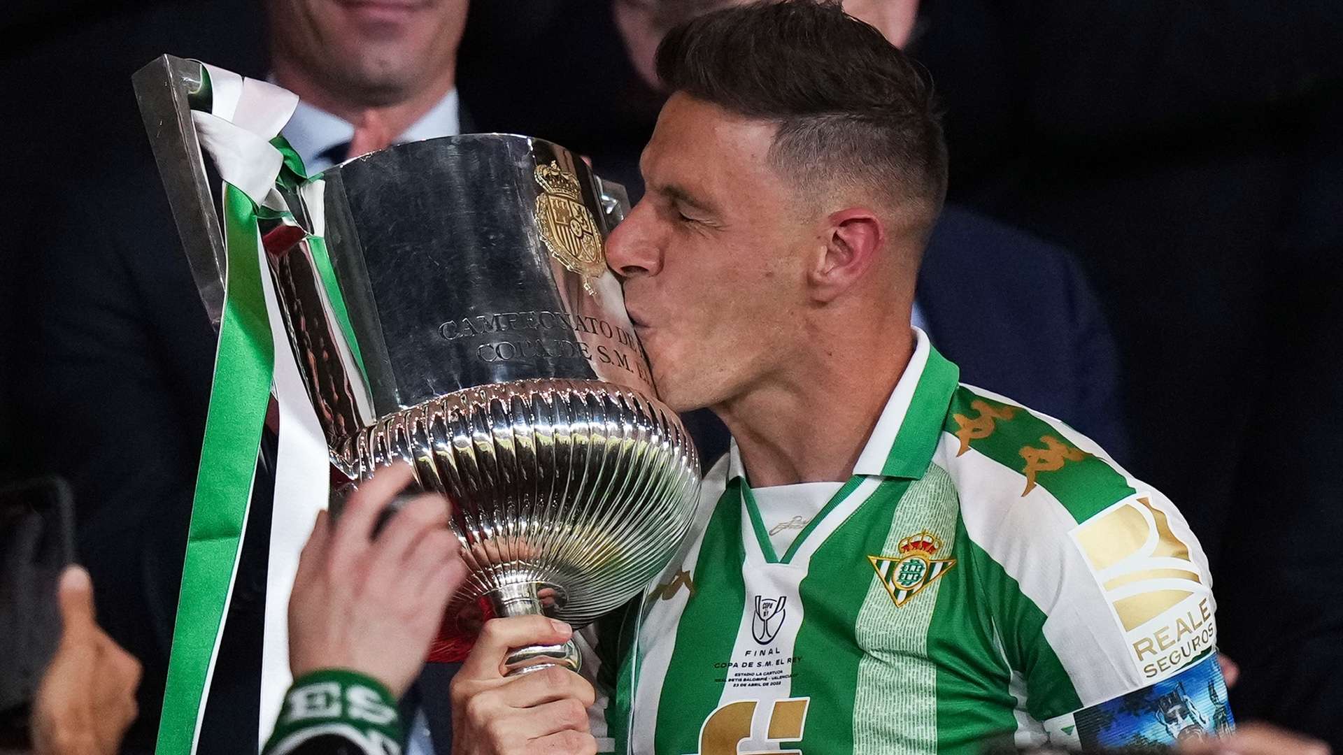 手地分享着 手地分享着